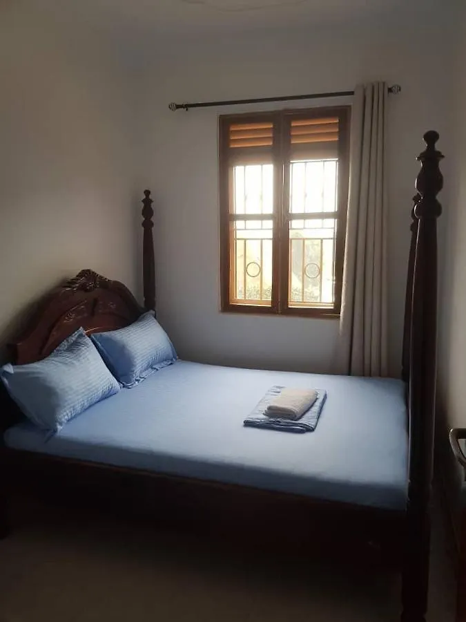 Country Inn & Cottages 캄팔라